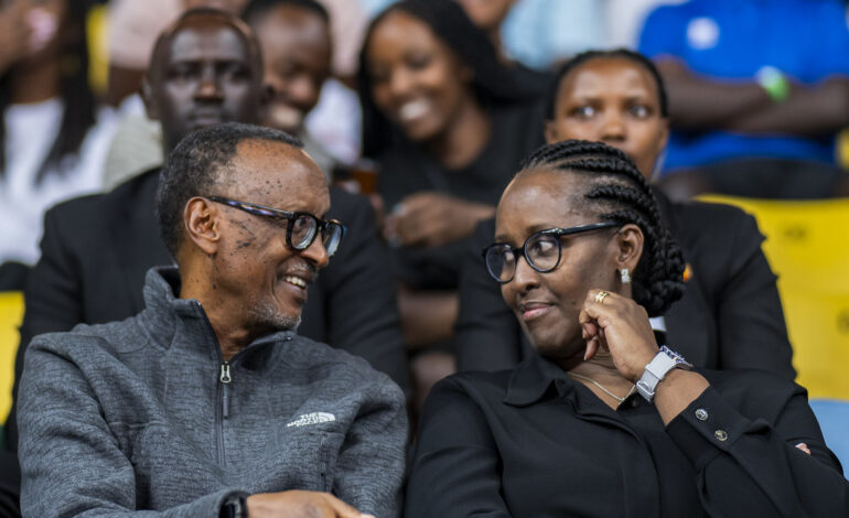 Basketball: U Rwanda rwatsinze Argentina imbere ya Perezida Kagame